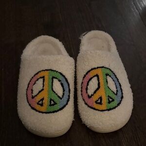 Cozy White Slippers with Peace Sign